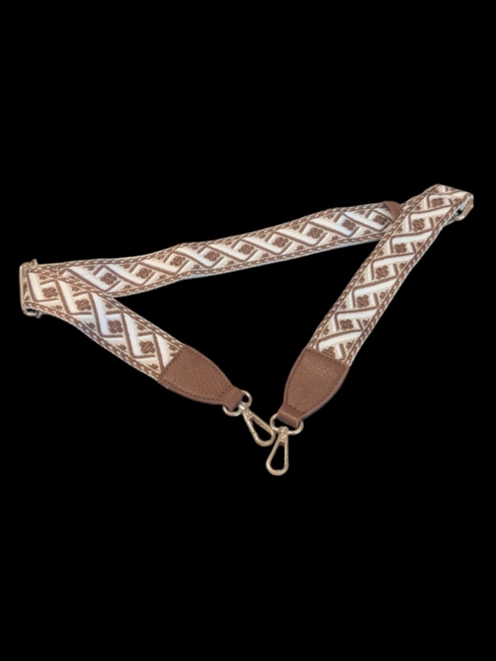NWT Malibu Skye Evelyn SM31798-6 Crossbody Bag W Guitar Strap Brown - Picture 2 of 14